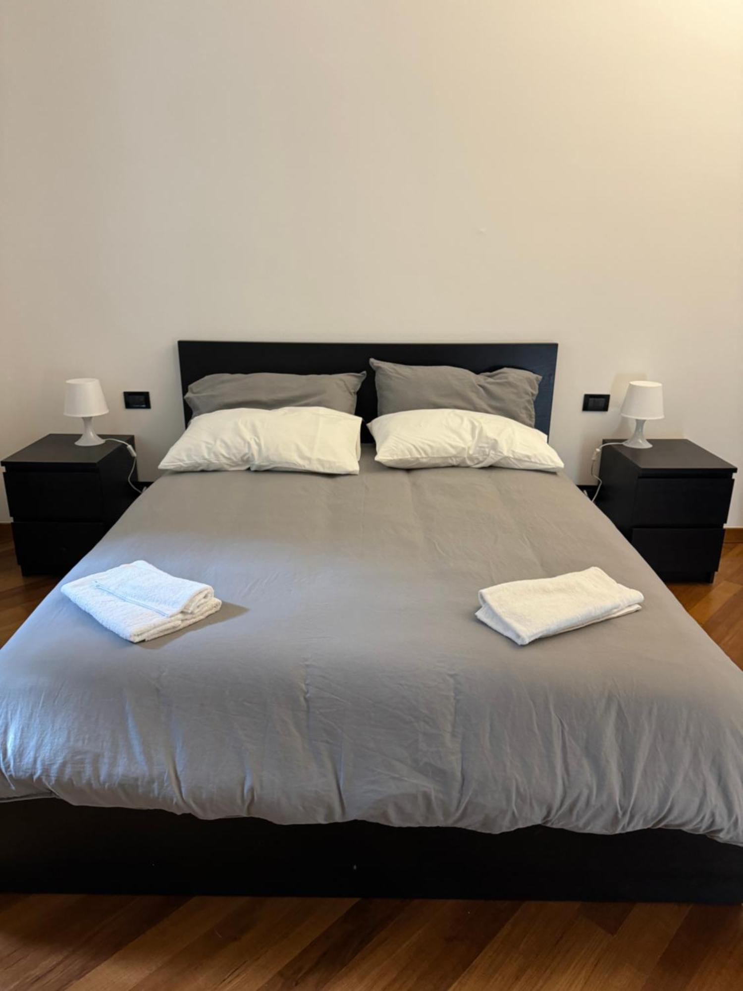 Mare Con Giardino Apartment